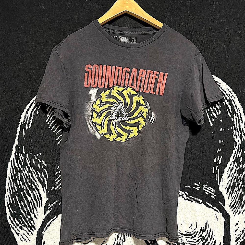 SoundGarden BadMotorFinger Medium mens shirt 100% cotton